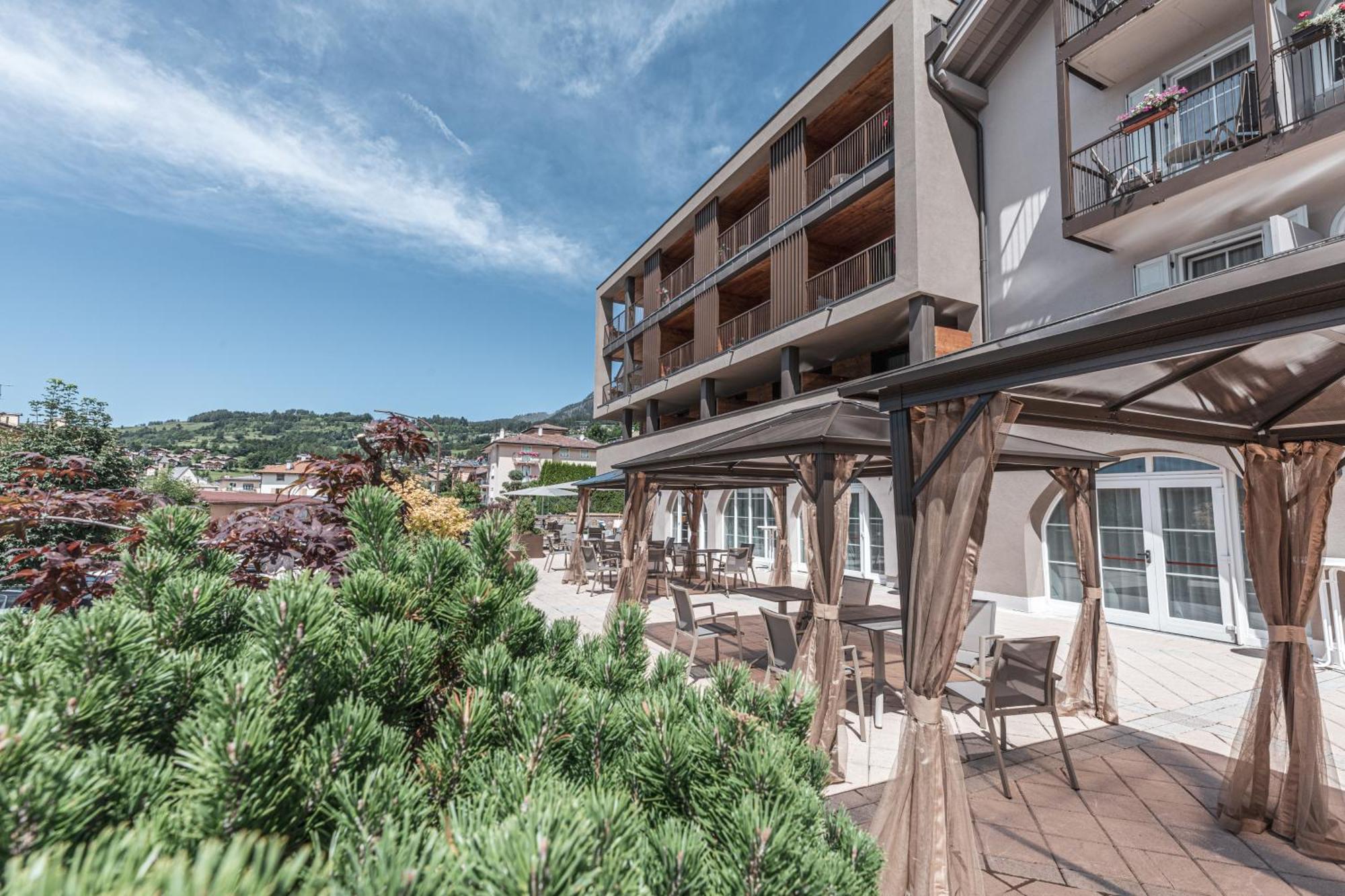 קאבאלס Hotel Bellavista מראה חיצוני תמונה