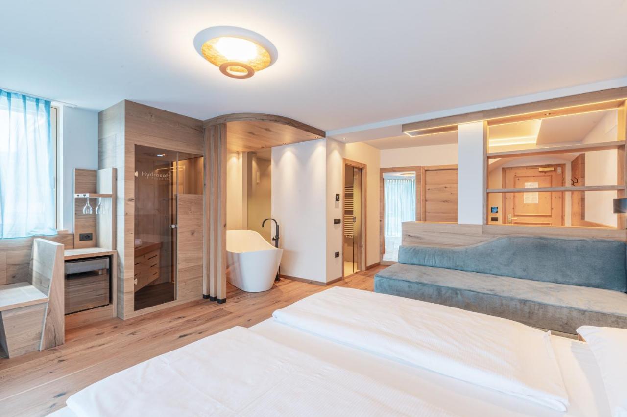 קאבאלס Hotel Bellavista מראה חיצוני תמונה