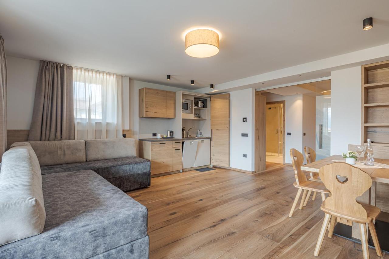 קאבאלס Hotel Bellavista מראה חיצוני תמונה